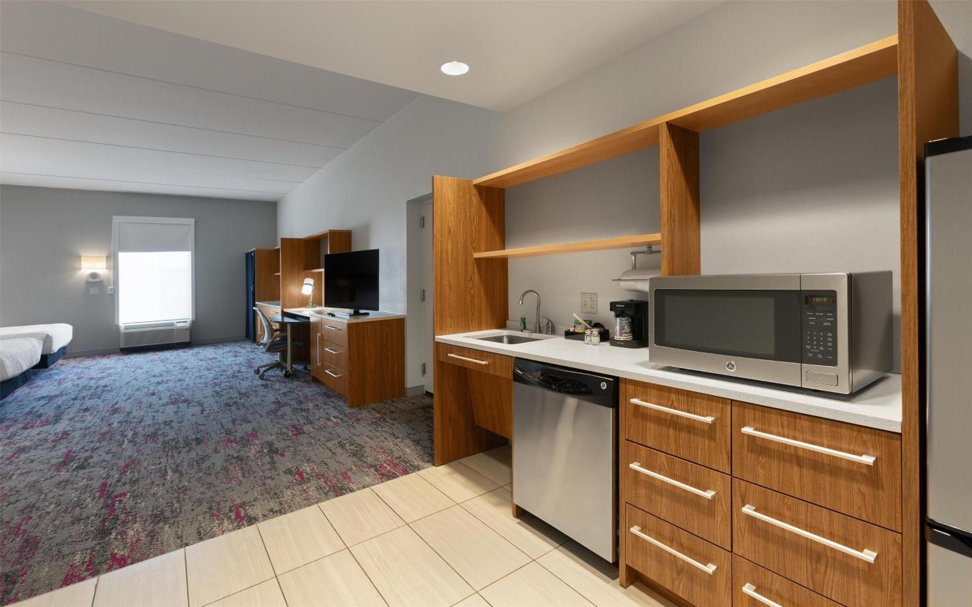 Hotel Home2 By Hilton Airport