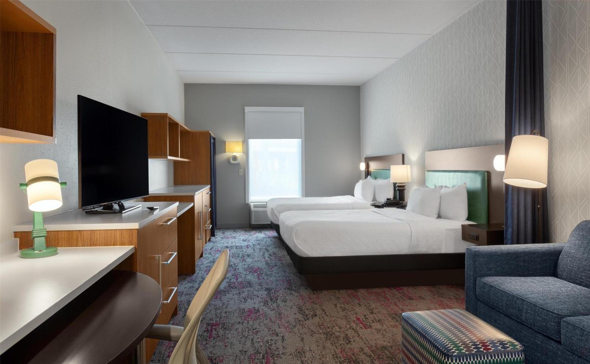 Hotel Home2 By Hilton Airport 3*