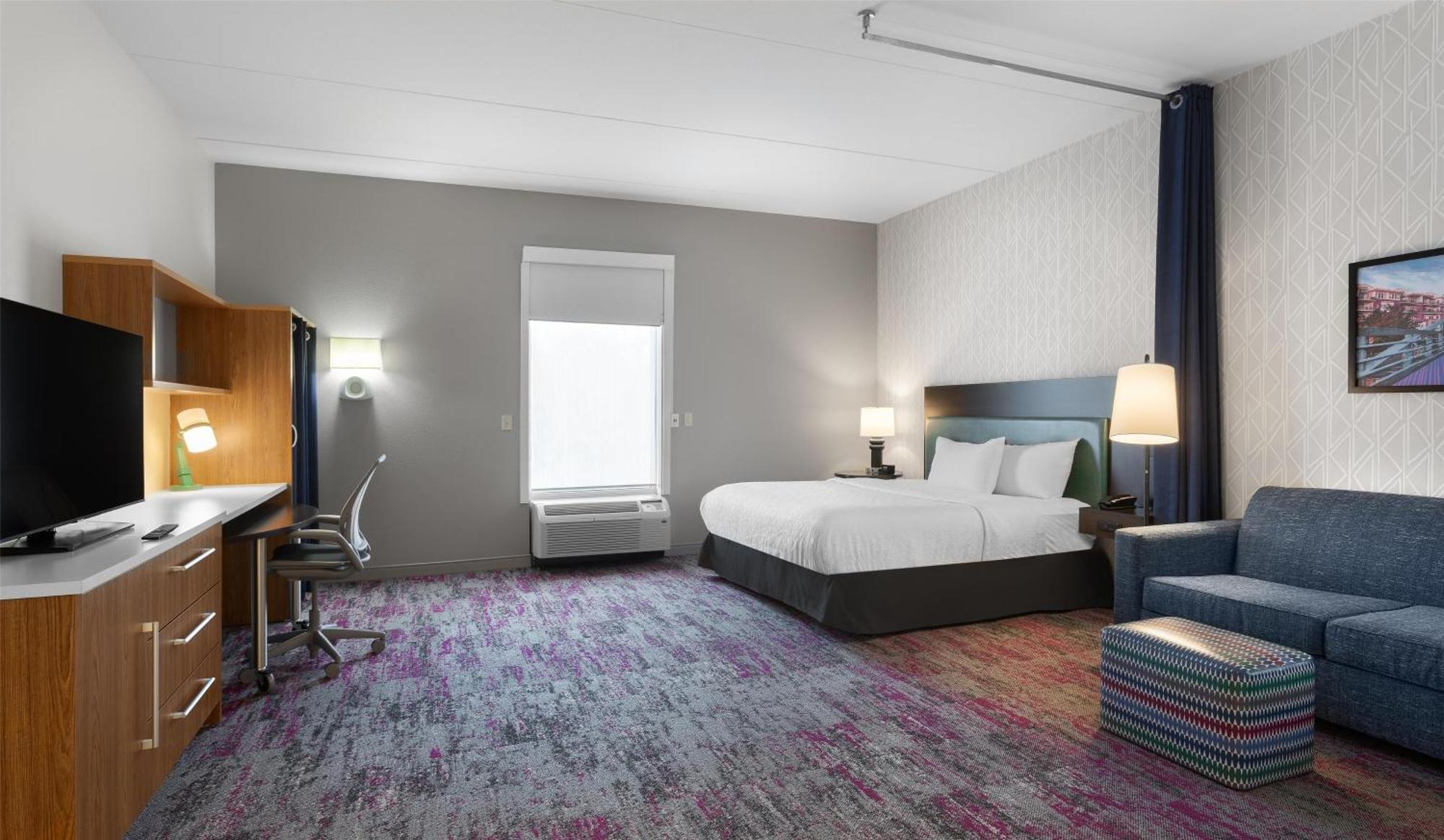 Home2 By Hilton Airport Hotel 3*