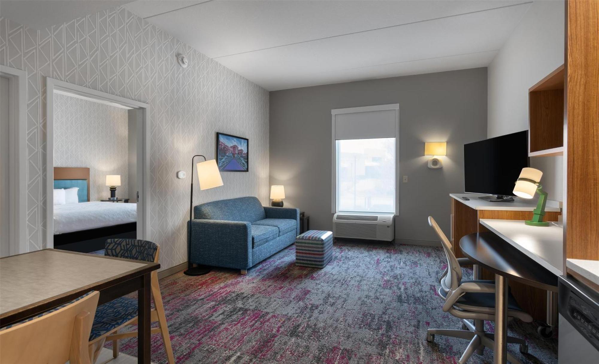 Hotel Home2 By Hilton Airport 3*