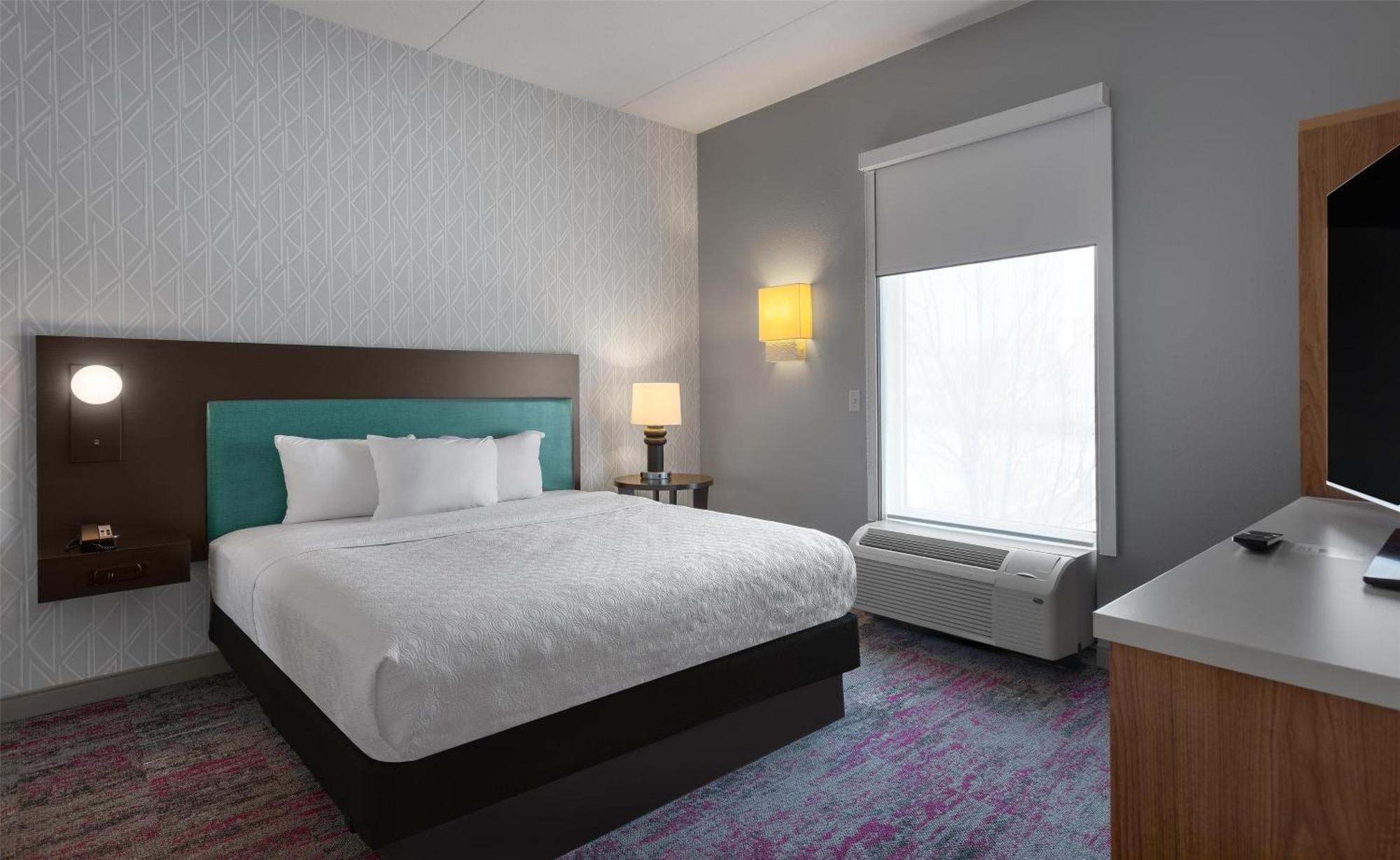 Home2 By Hilton Airport Hotel