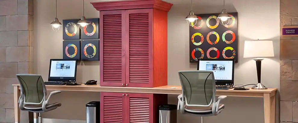 Home2 By Hilton Airport 3*